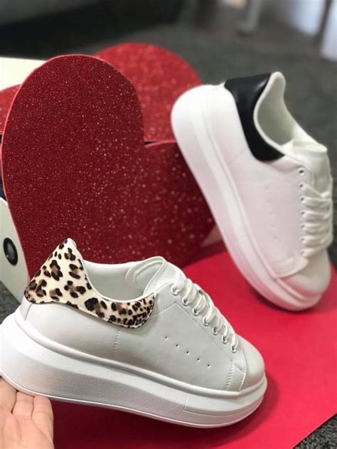 imitazione alexander mcqueen uomo